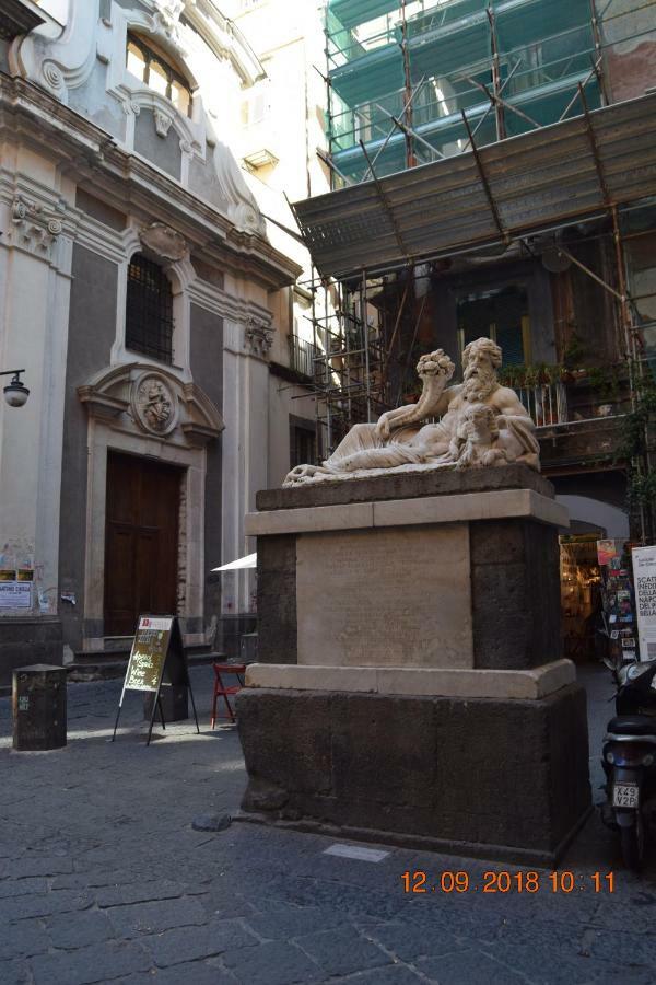 Bed and Breakfast Domus San Biagio 14 à Naples Extérieur photo